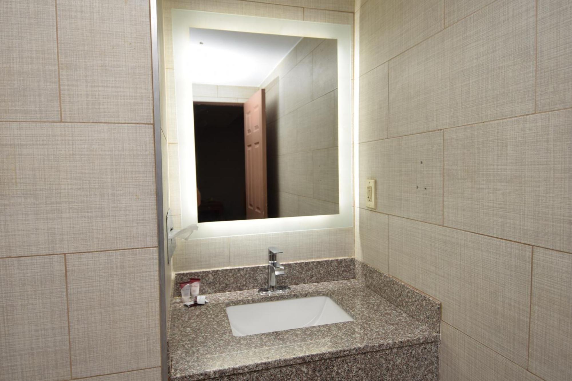 University Manor Inn บัฟฟาโล ภายนอก รูปภาพ