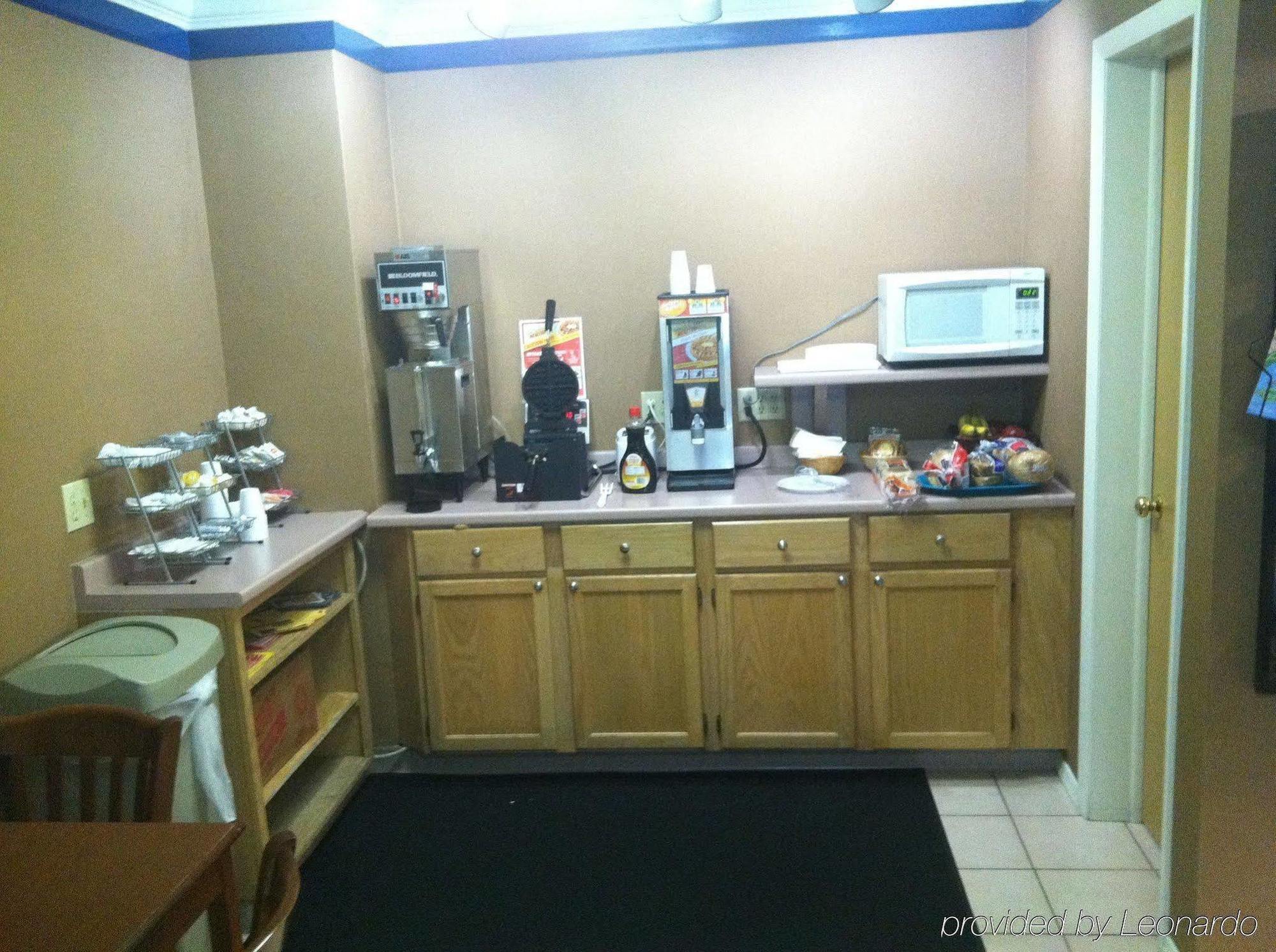 University Manor Inn บัฟฟาโล ร้านอาหาร รูปภาพ